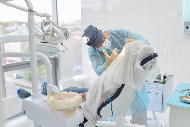Best Holiday Emergency Dentist in Pearsall, TX